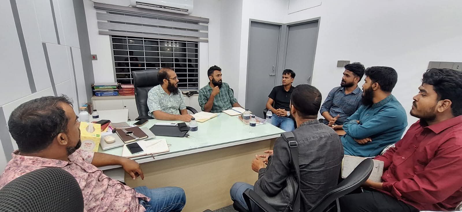 Service betterment meeting at the Atlas head office